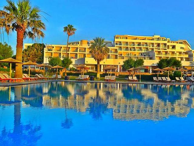 Το ξενοδοχείο Doreta Beach Resort & Spa στον Θεολόγο Ρόδου αναζητά για την σαιζόν 2024 συνεργάτες