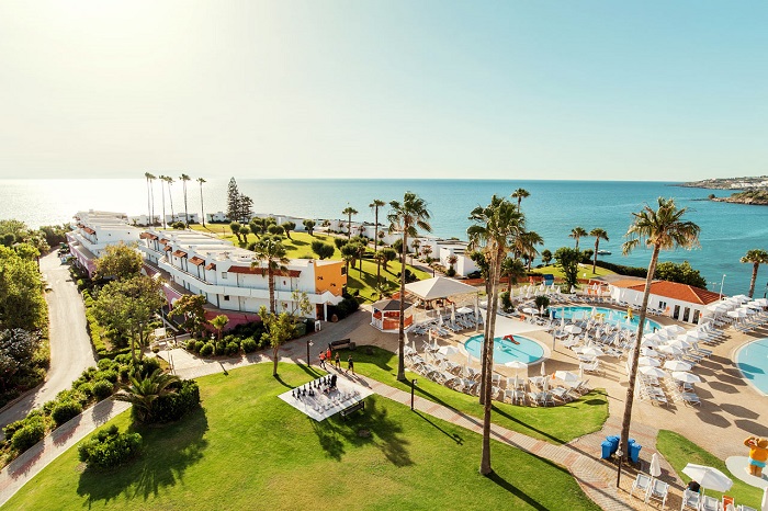 Ζήτηση προσωπικού από το Ξενοδοχείο Sunwing Kallithea Beach.