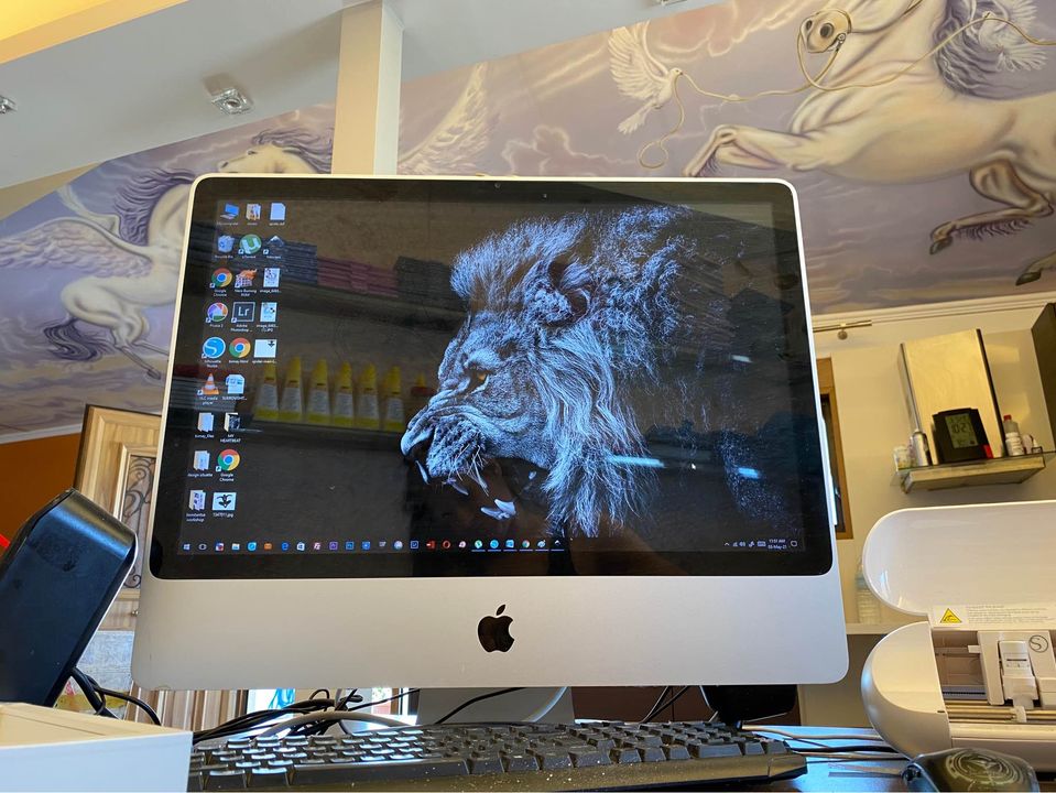 Πωλείται iMac με SSD Windows 10  300€