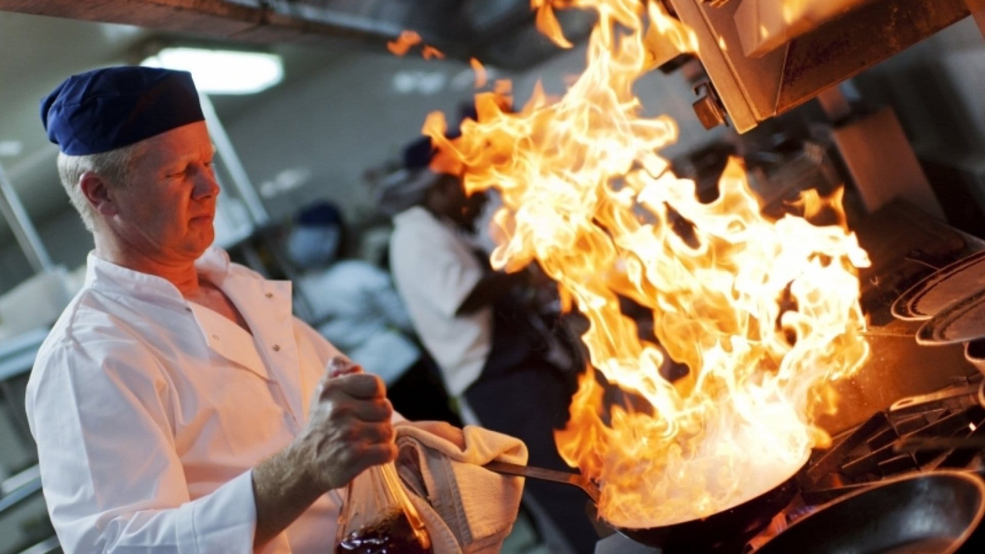 Ζητείται βοηθός κουζίνας για bar-restaurant στην Ιξια