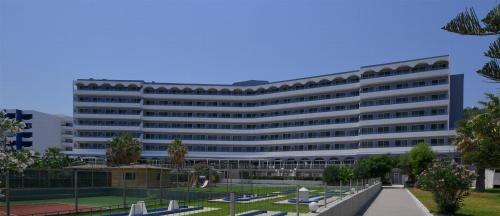 ΖΗΤΕΙΤΑΙ ΠΡΟΣΩΠΙΚΟ ΣΤΟ OLYMPOS BEACH HOTEL-FALIRAKI