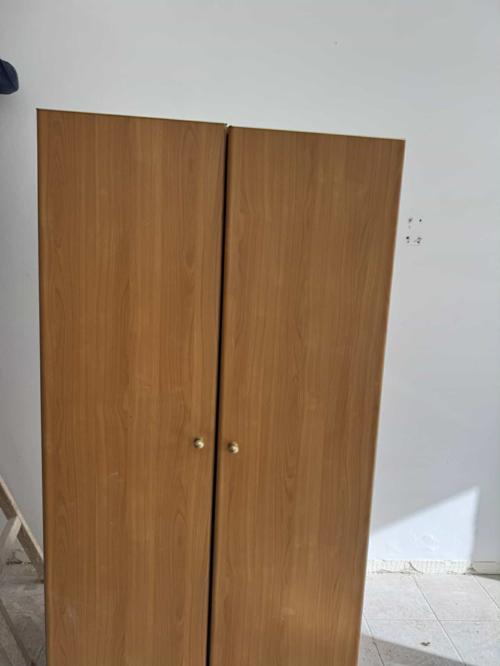 ΠΩΛΟΥΝΤΑΙ ΝΤΟΥΛΑΠΕΣ