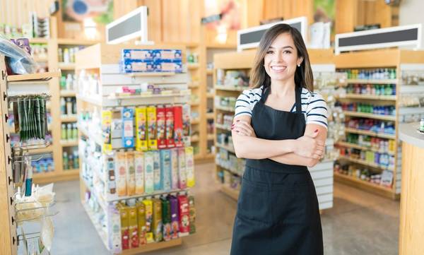 Ζητείται κοπέλα για τουριστικο mini market στο Φαληράκι